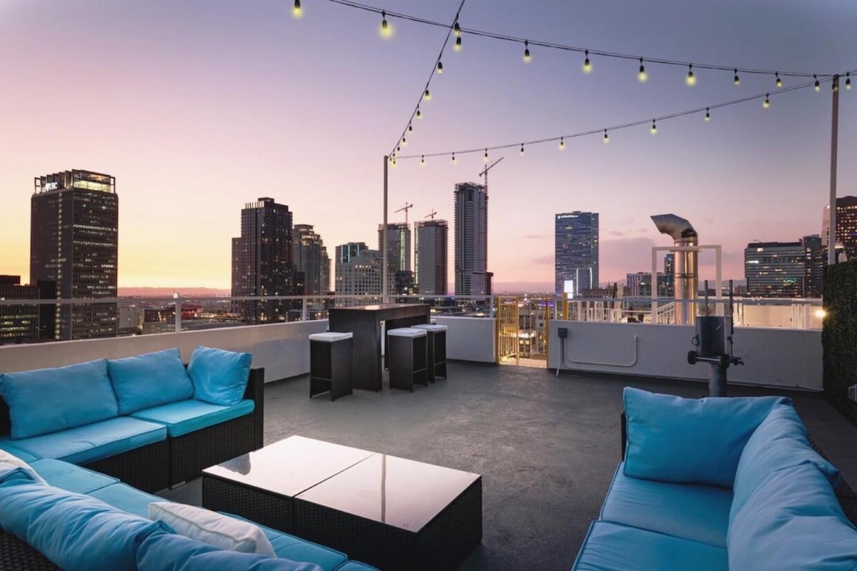 Apartment Modern Loft-rooftop Pool, Spa, Gym & Free Parking